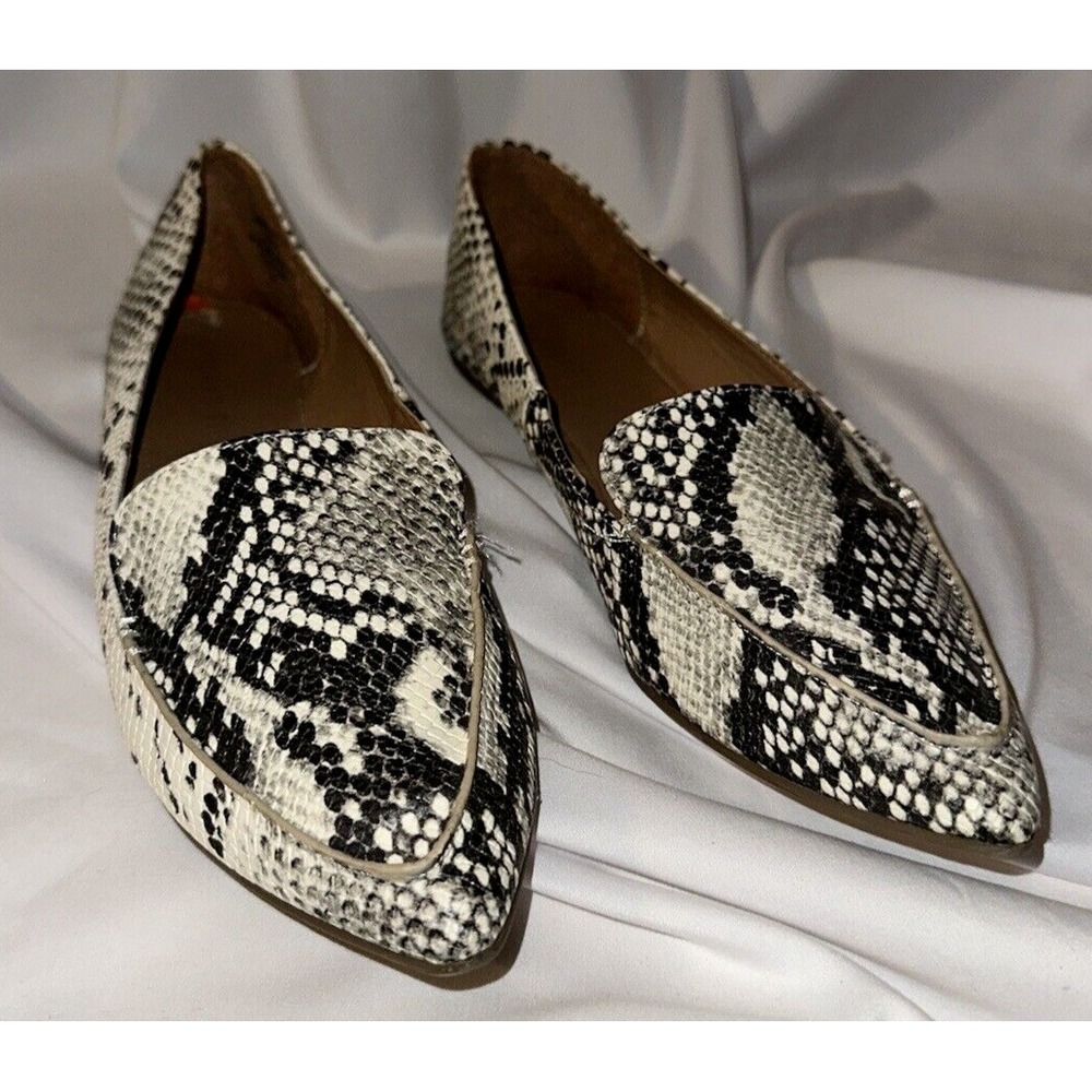 Madden Girl Shoes Flats Size 9.5 Loafers Slip on Pointed toe Snakeskin